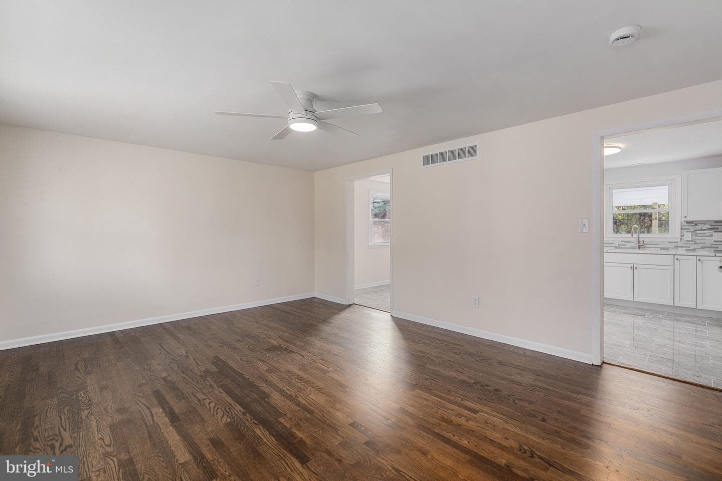 1444 E University Avenue photo 12