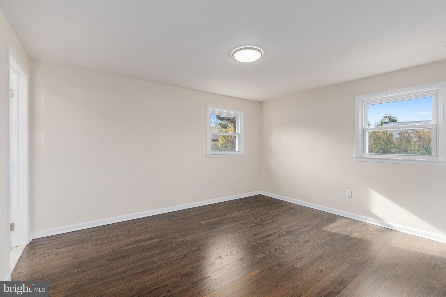 1444 E University Avenue photo 30