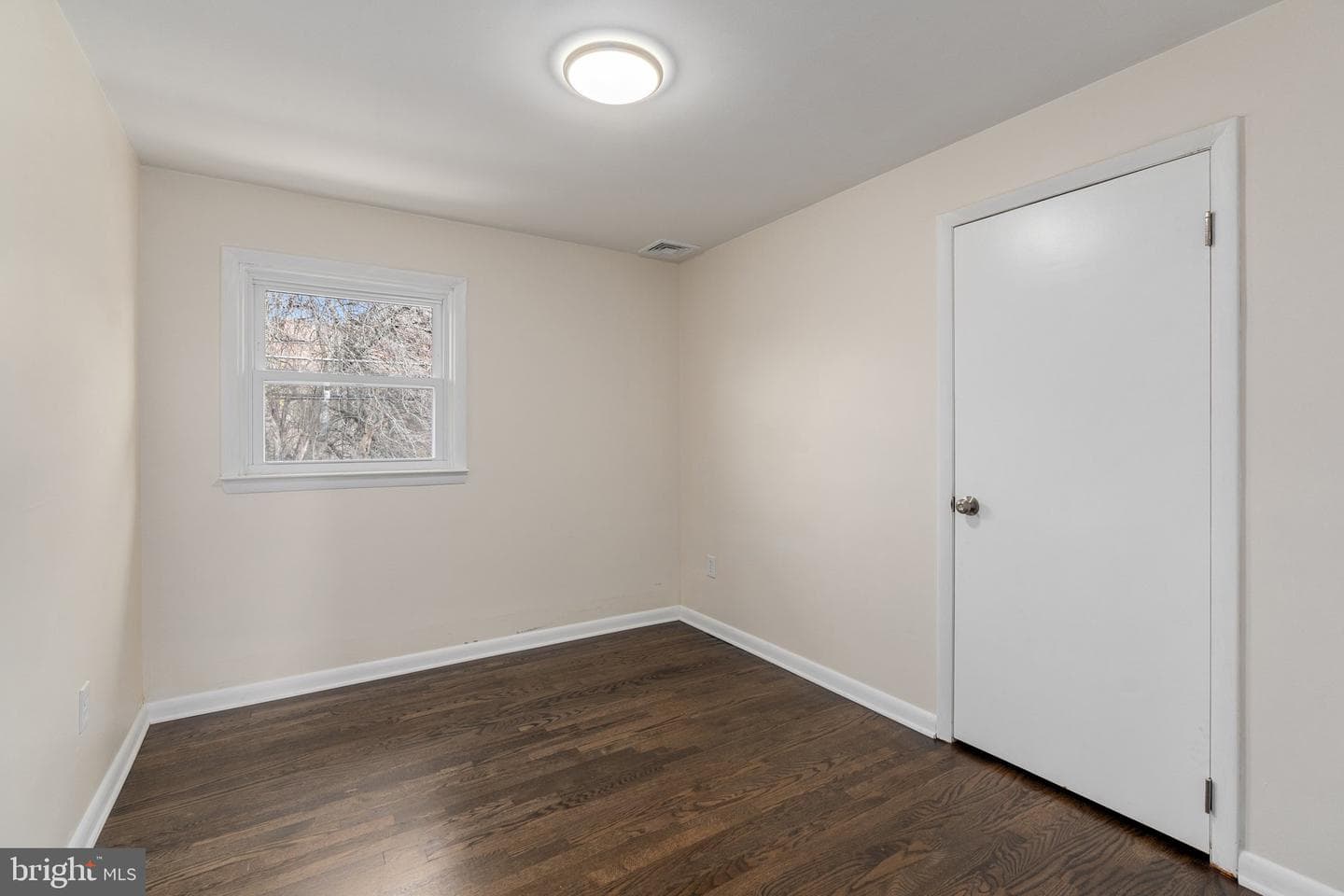 1444 E University Avenue photo 36