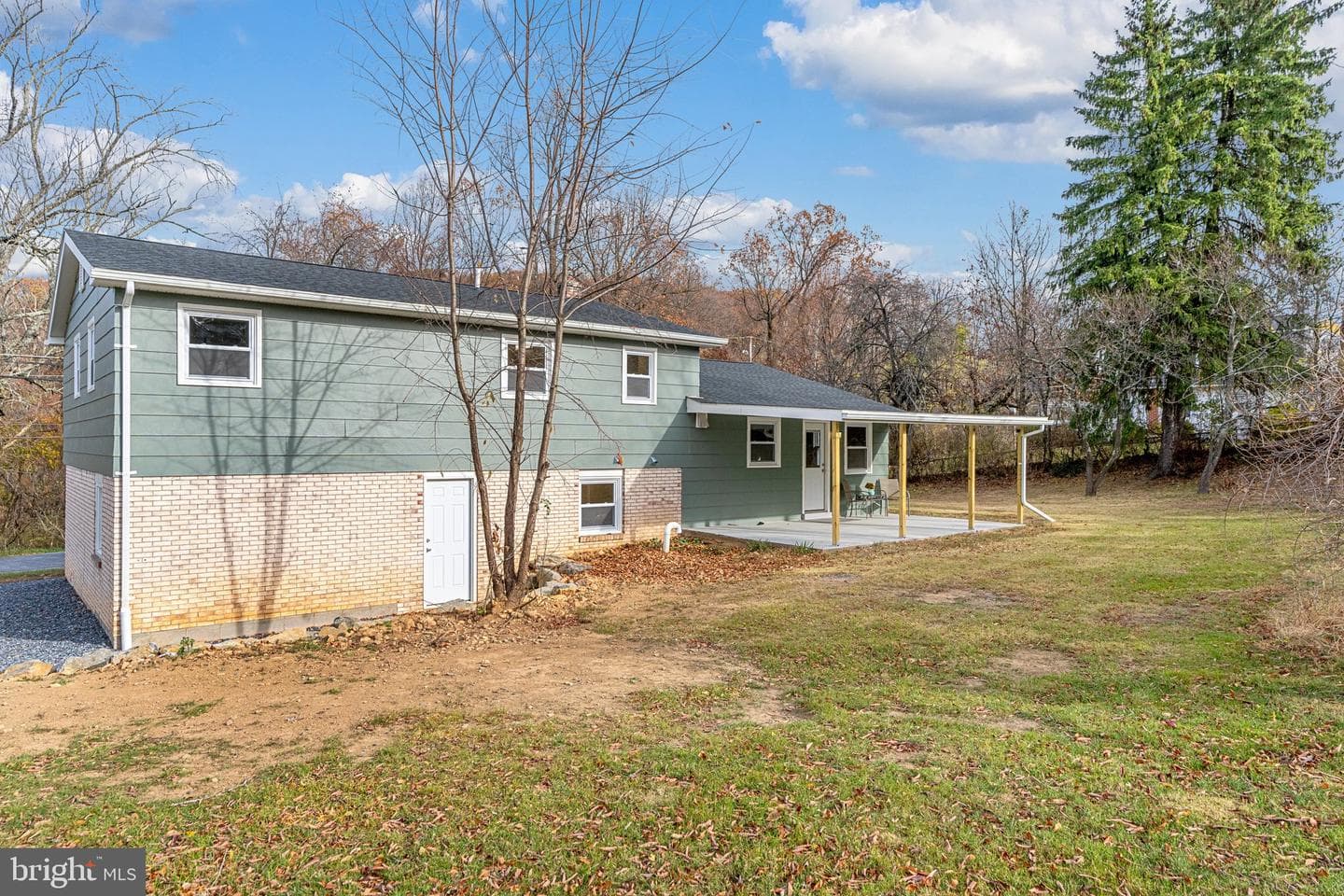 1444 E University Avenue photo 47