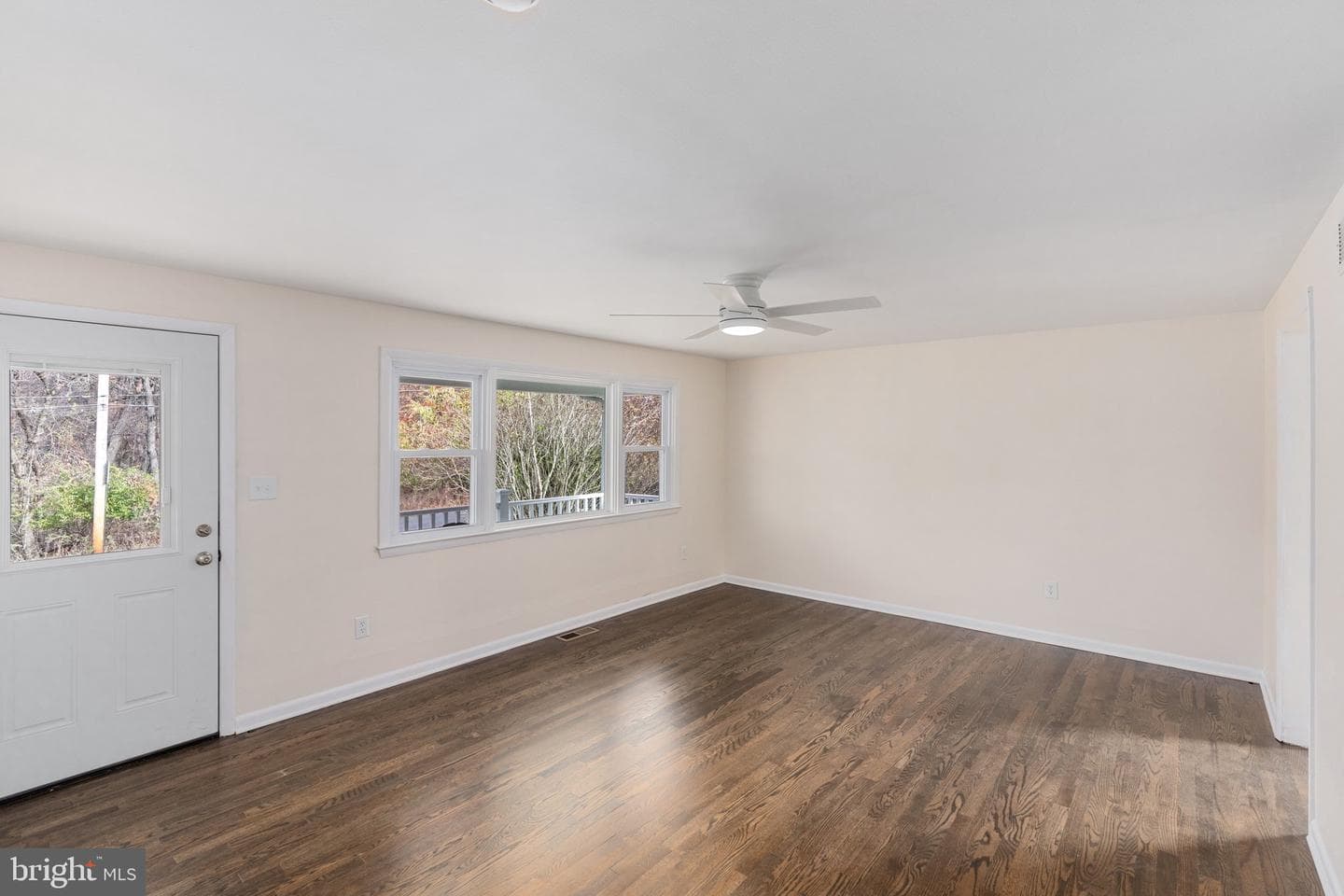 1444 E University Avenue photo 9