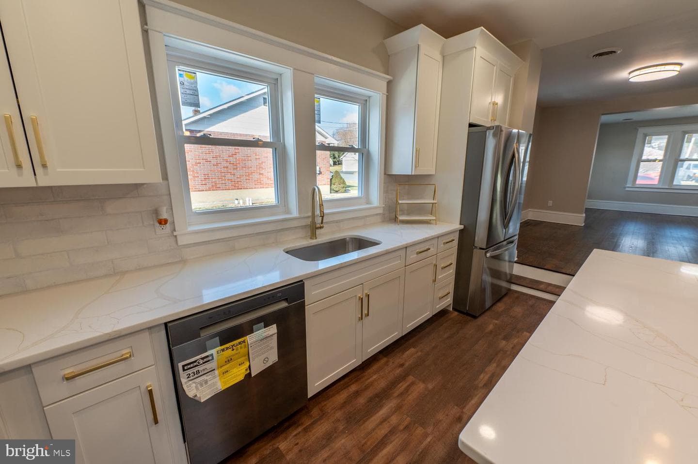 354 E Prospect Street photo 12