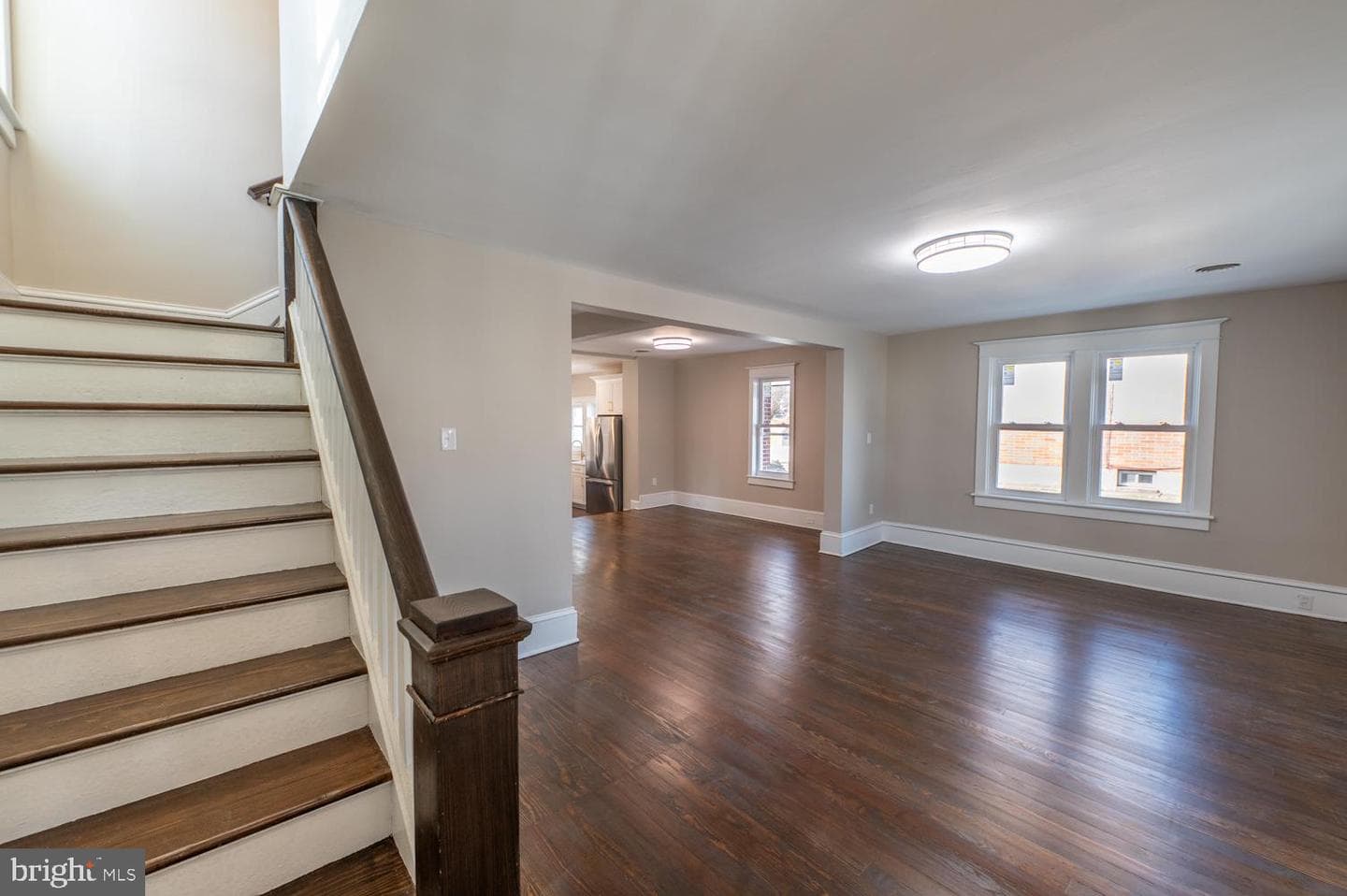 354 E Prospect Street photo 4