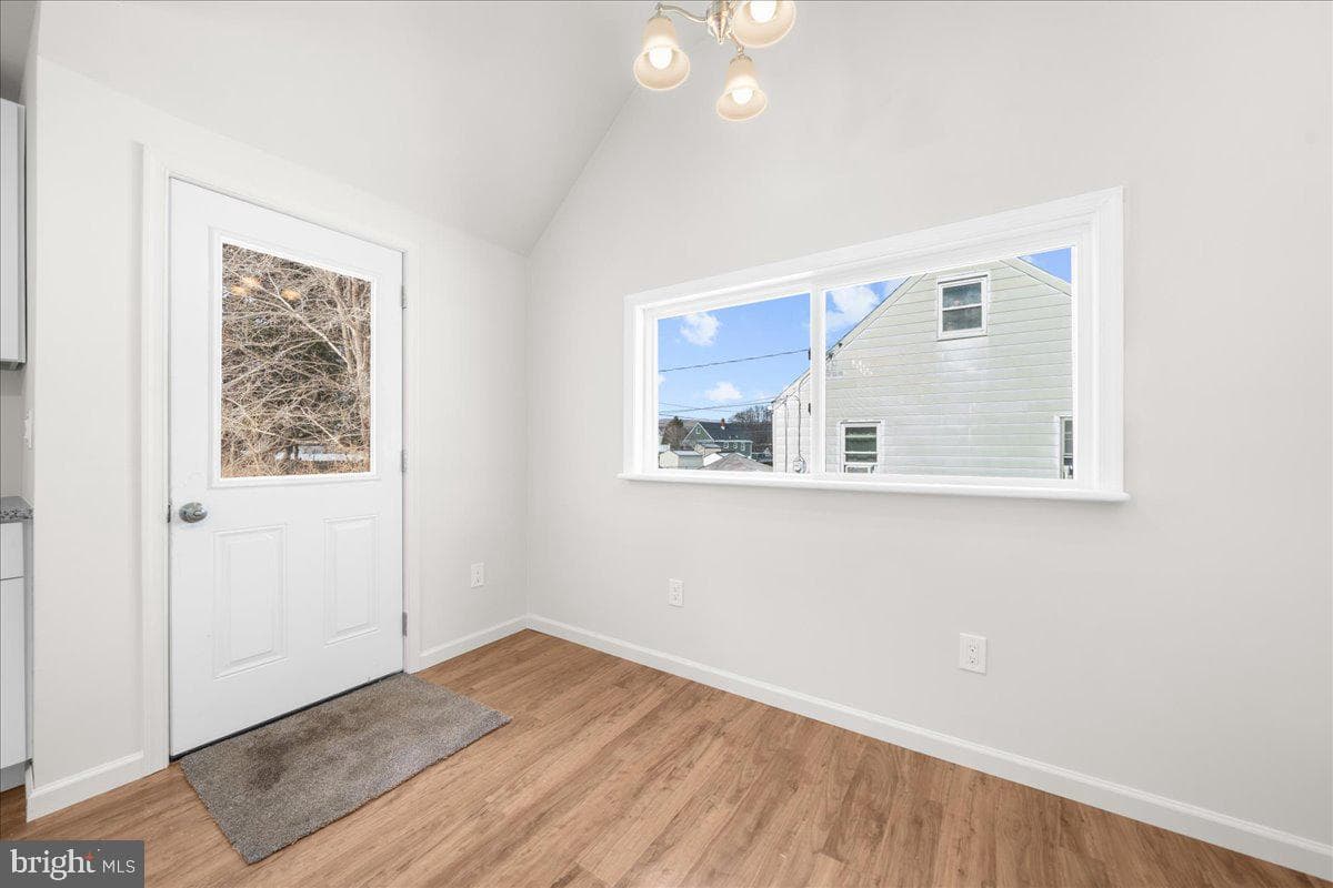 538 Tobias Drive photo 15