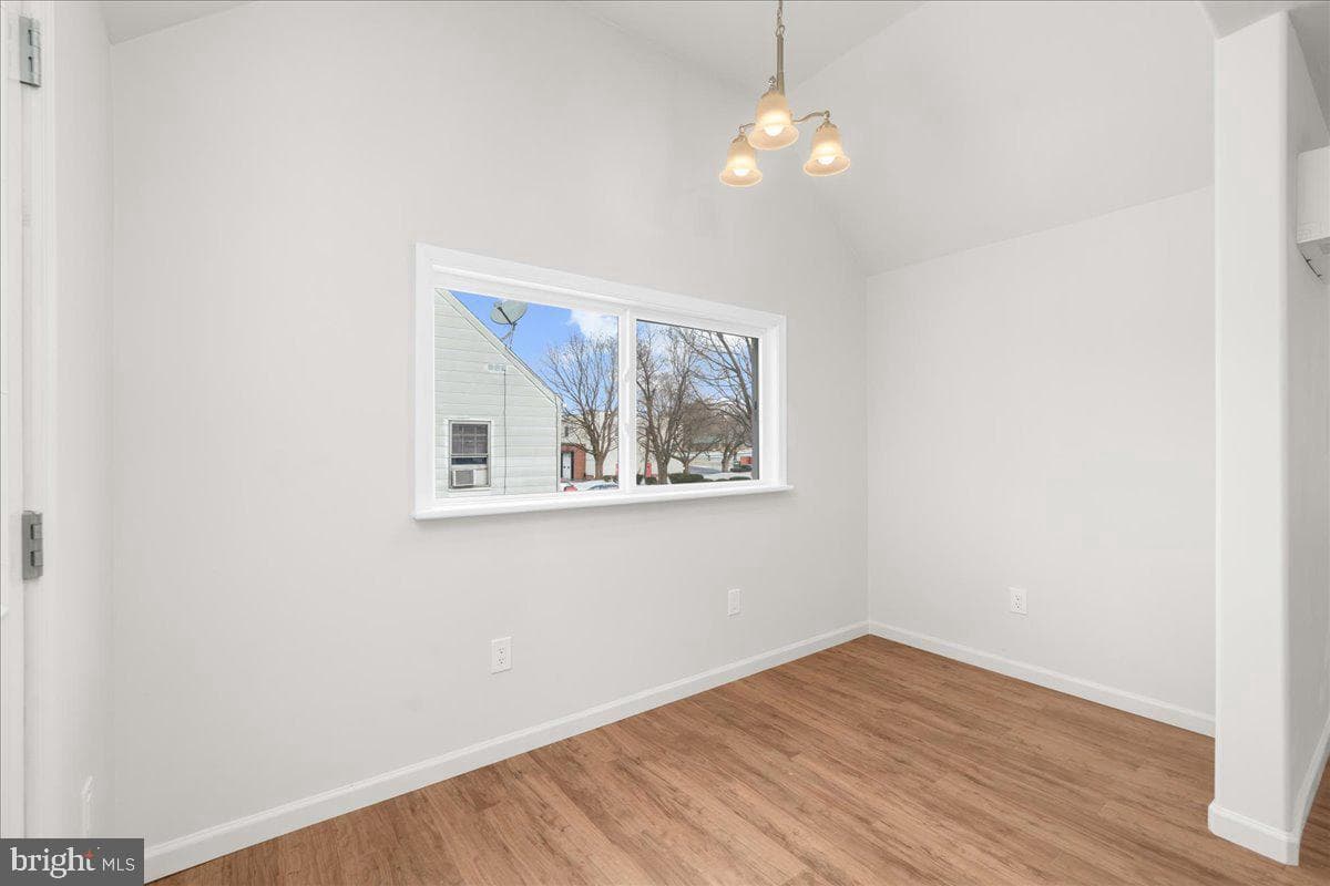538 Tobias Drive photo 16