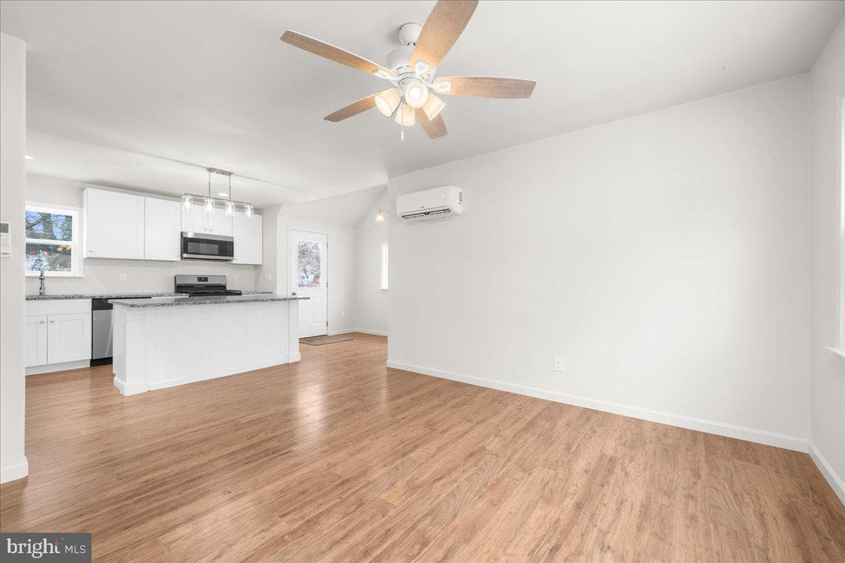 538 Tobias Drive photo 8