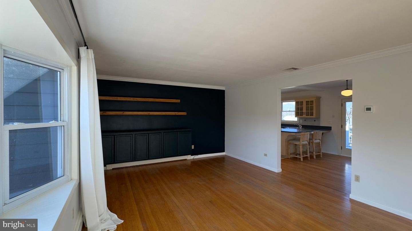 359 W Milton Street photo 10