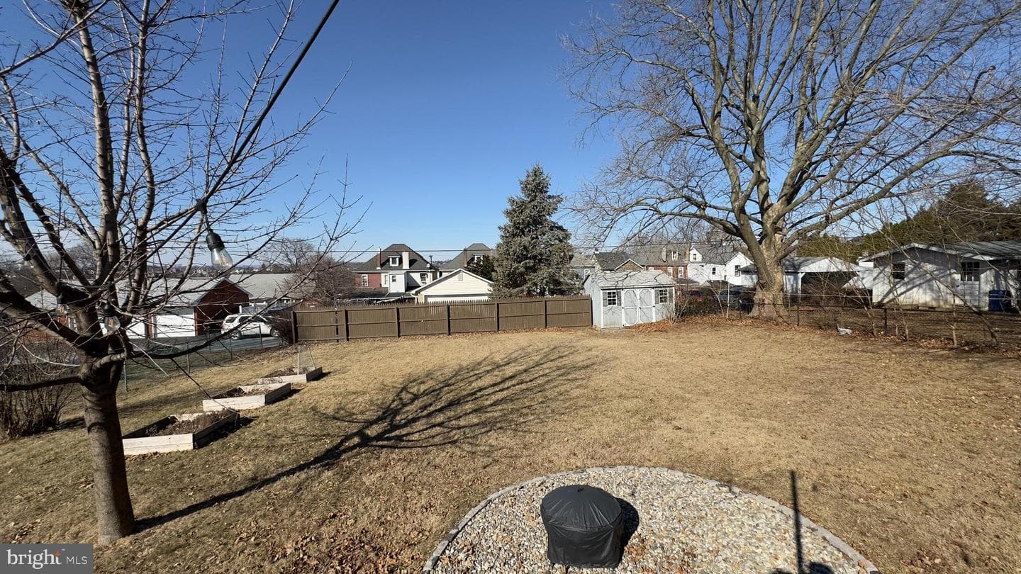 359 W Milton Street photo 2