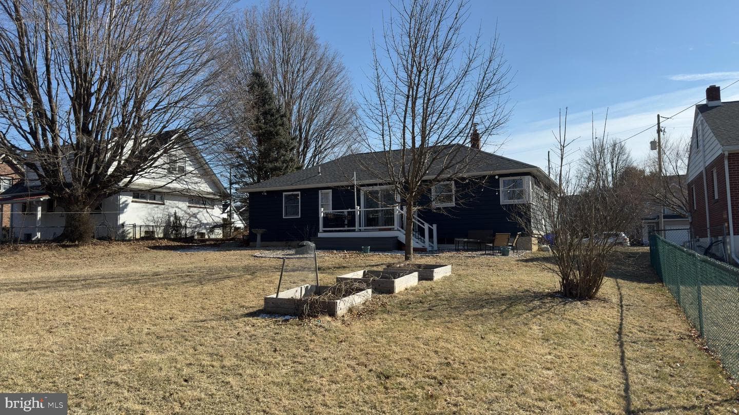 359 W Milton Street photo 3