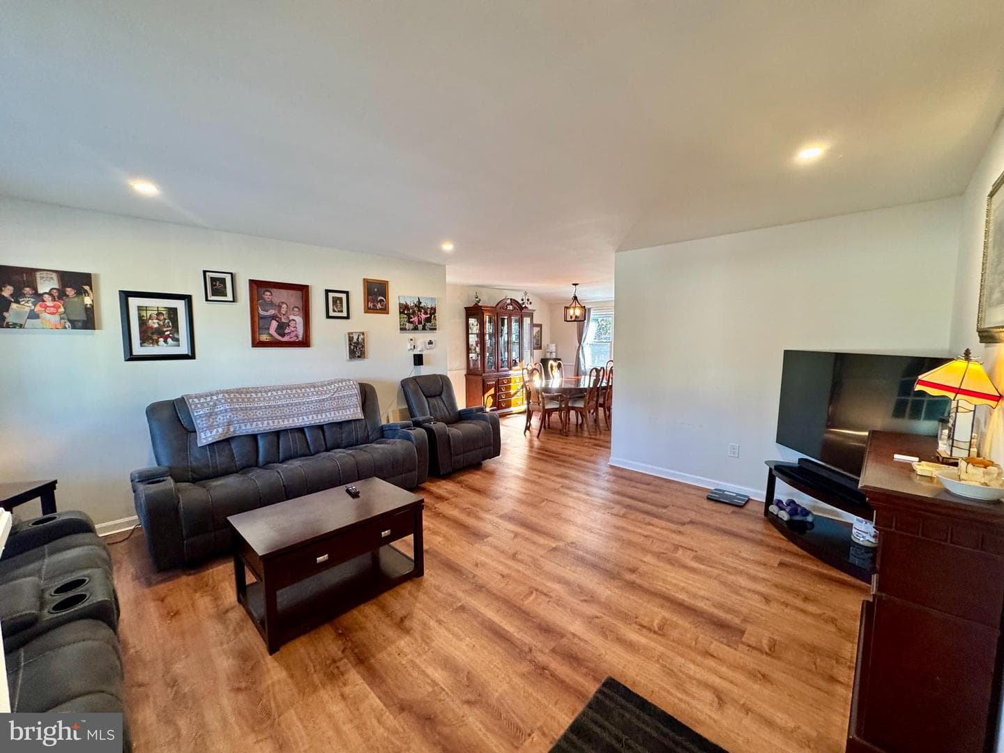 2716 Auburn Avenue photo 7