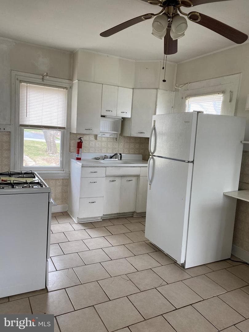 532 Heckman Avenue photo 14