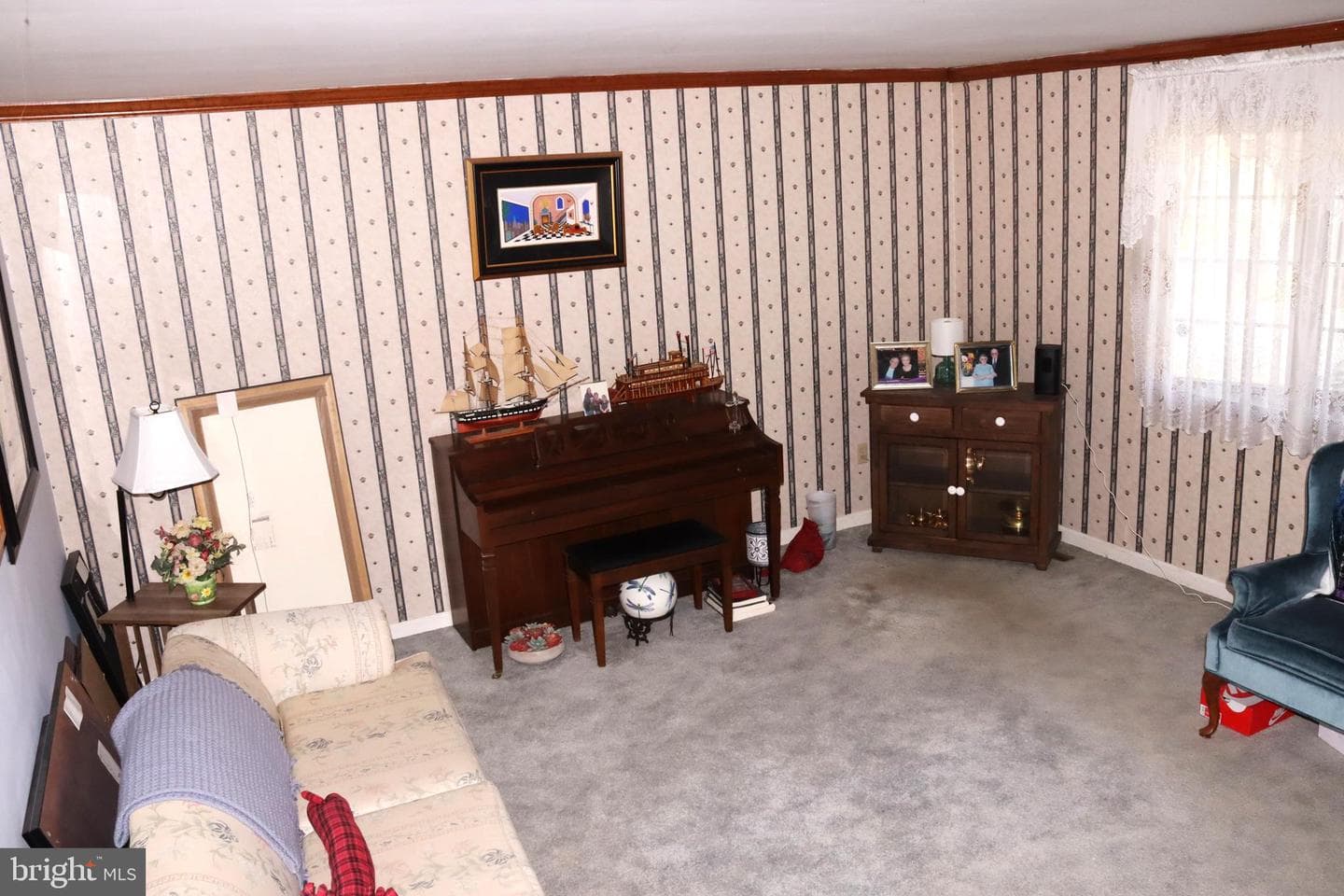 5435 Hale Avenue photo 9