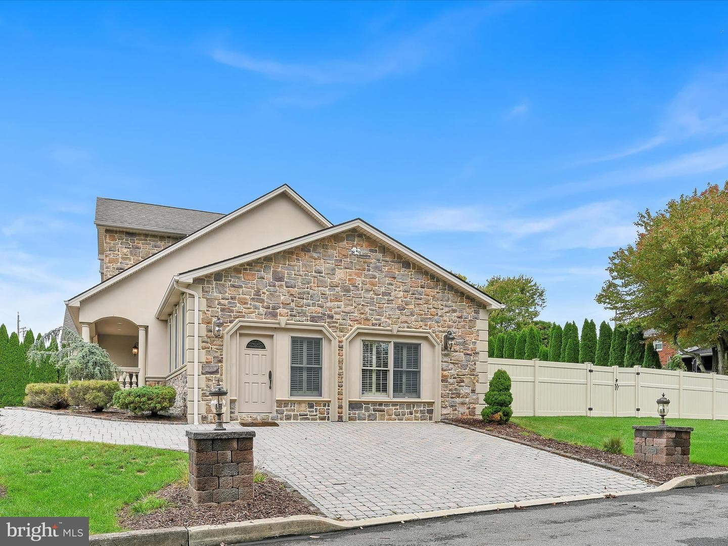 187 Eisenhart Boulevard photo 36