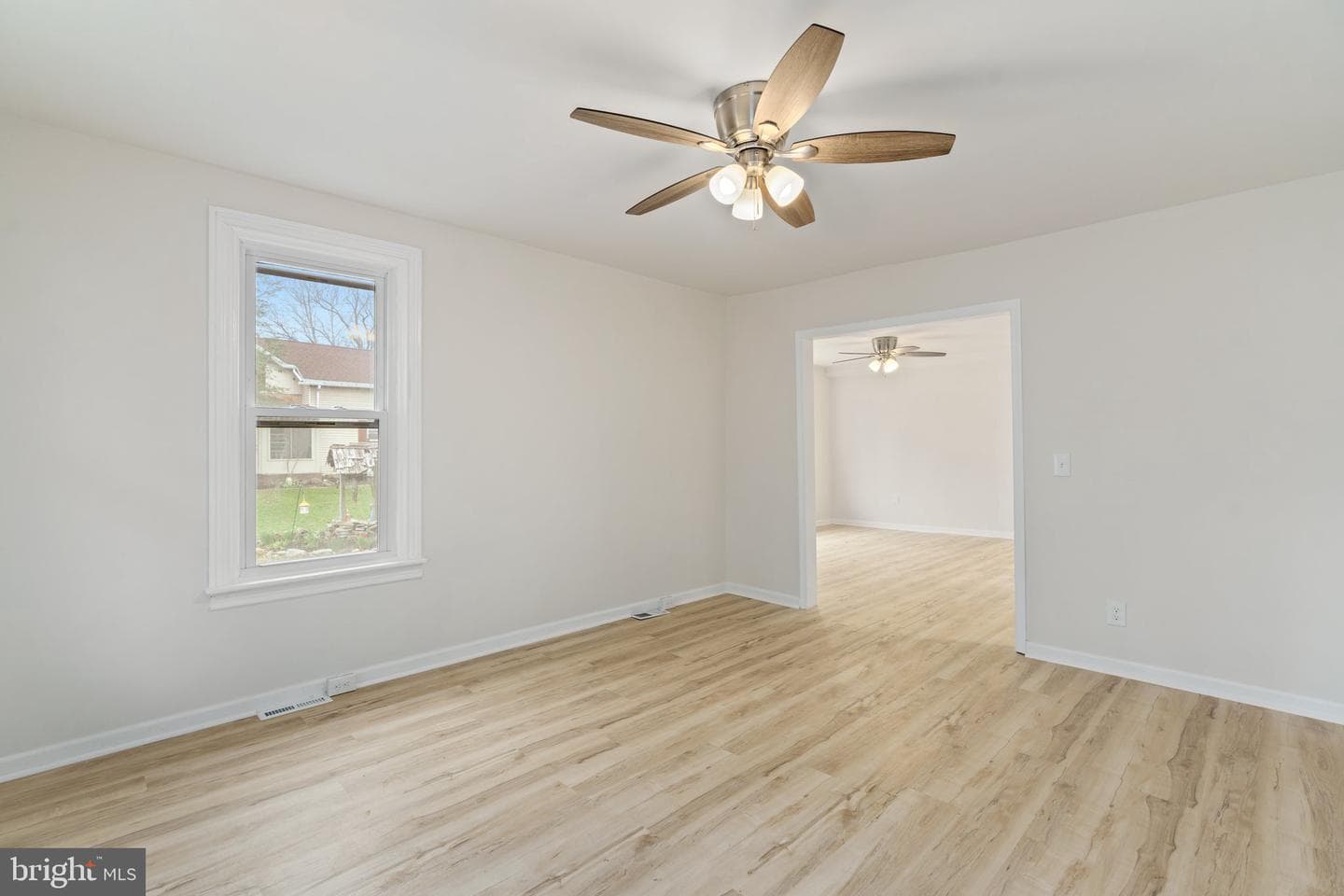 303 Green Street photo 12