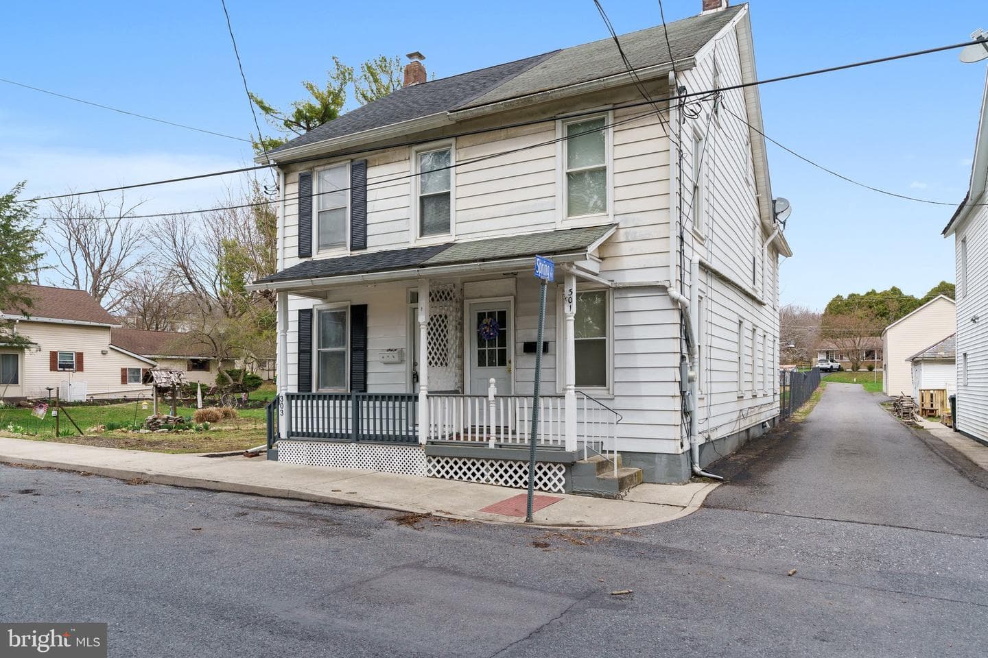 303 Green Street photo 3
