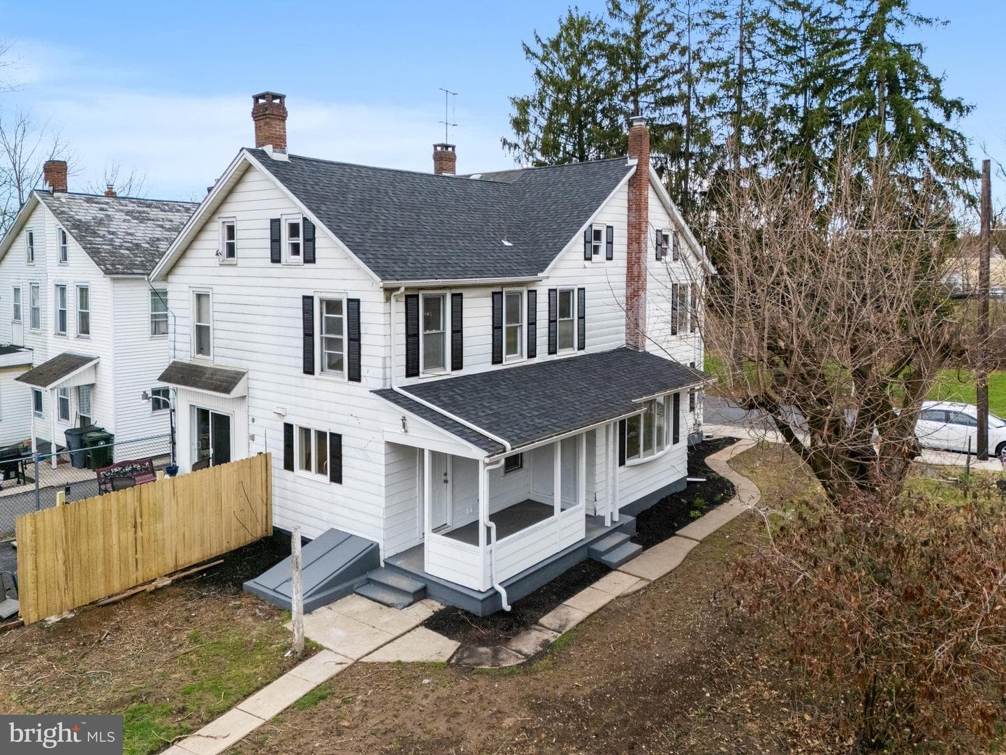 303 Green Street photo 48
