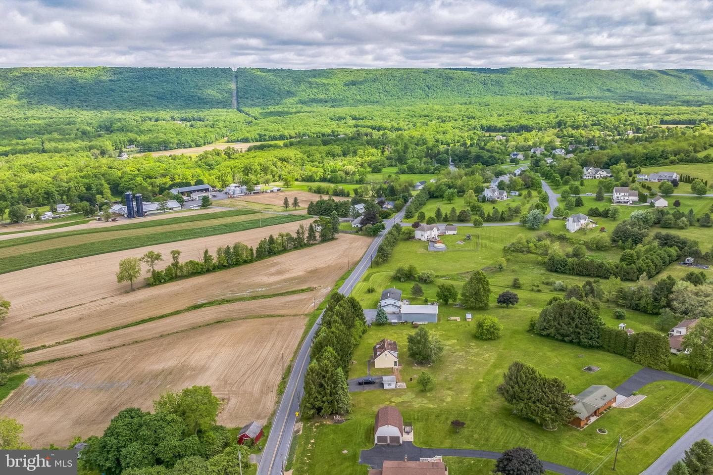 3271 W Scenic Drive photo 4