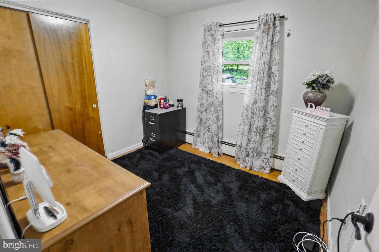 2542 Apple Street photo 28