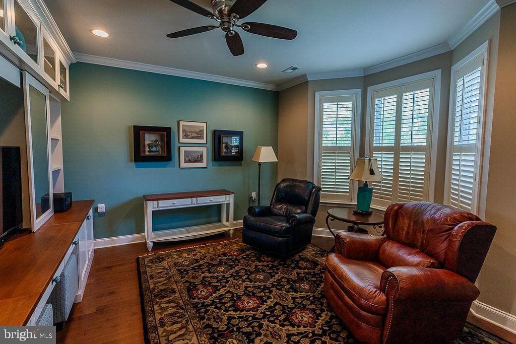 1069 Resolution Drive photo 12