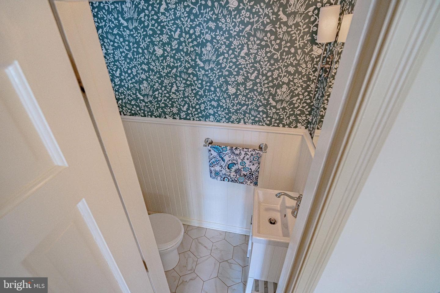 132 E Market Street photo 26
