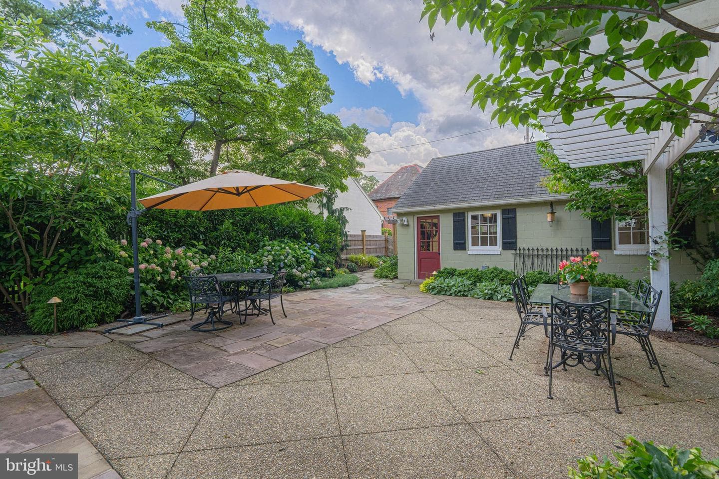 132 E Market Street photo 54