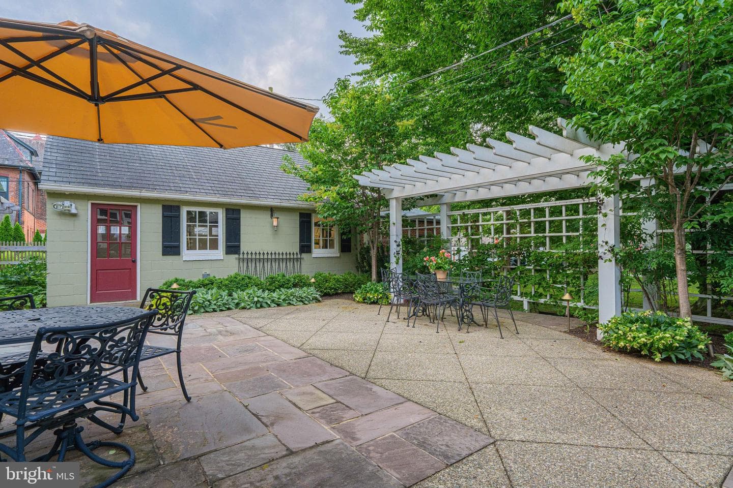 132 E Market Street photo 55