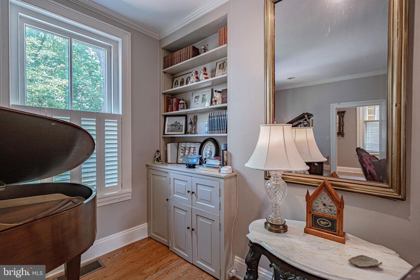 132 E Market Street photo 7