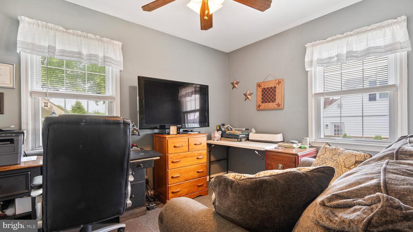 3063 Clearview Street photo 16