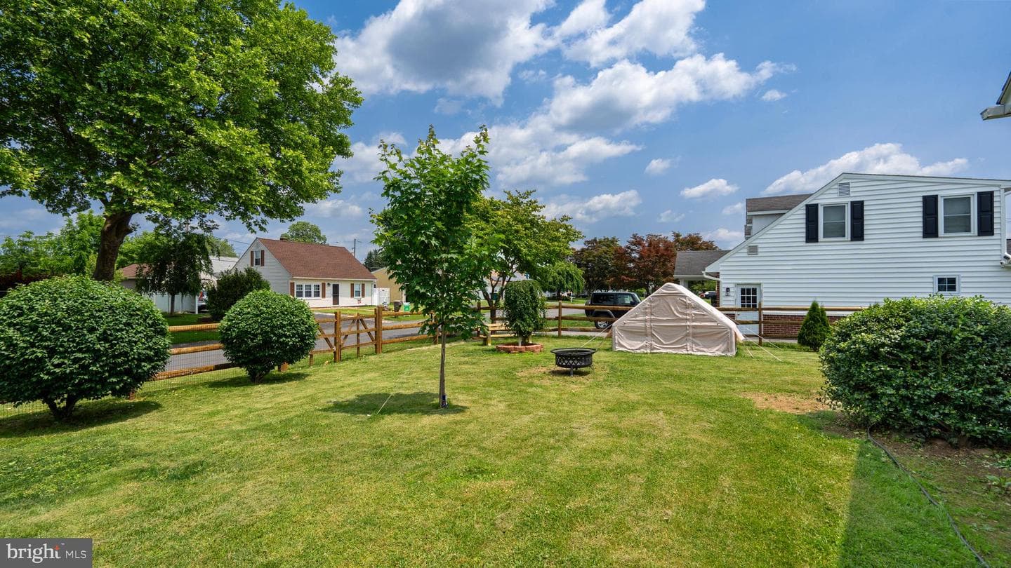 3063 Clearview Street photo 3