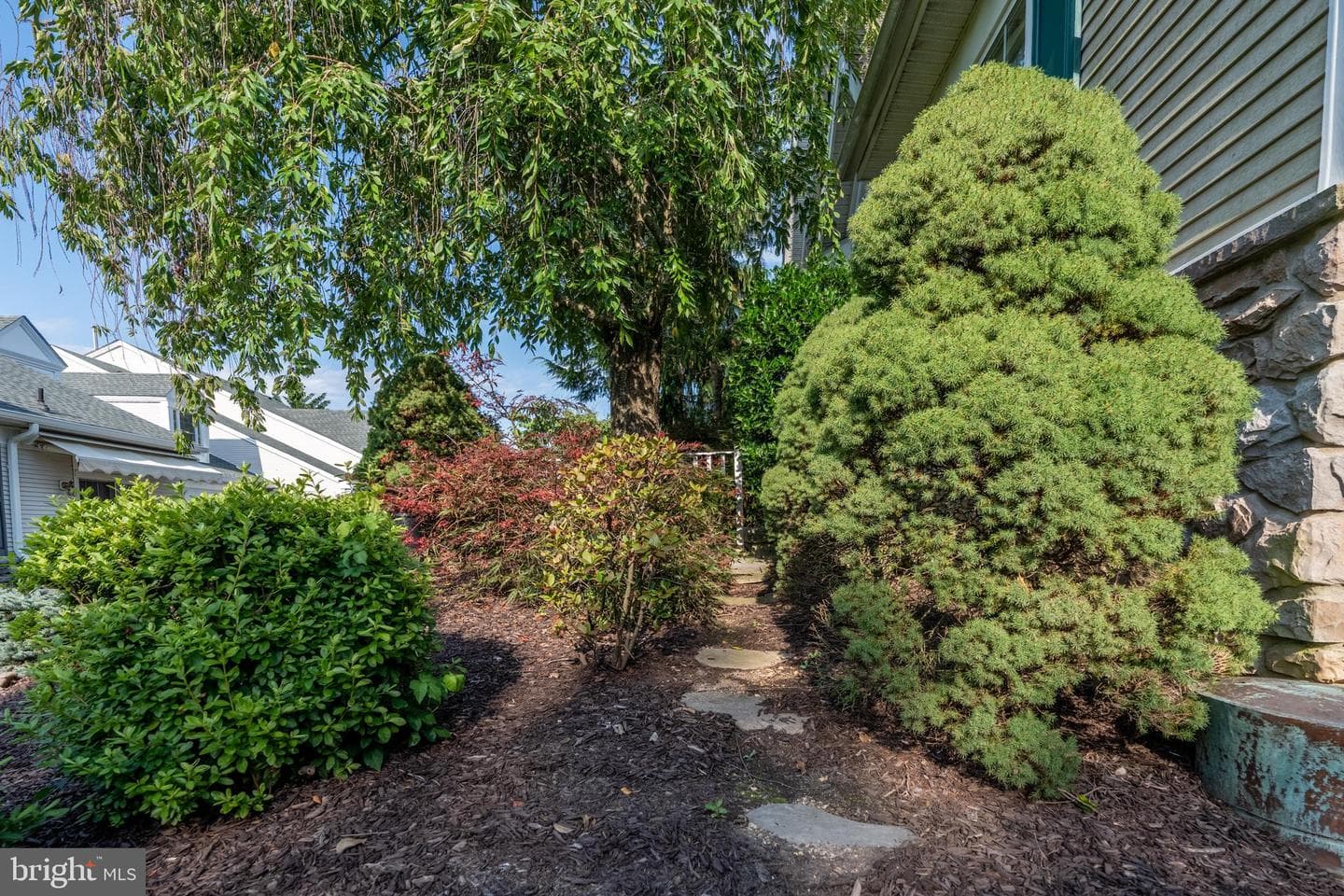 1866 Felicity Lane photo 32