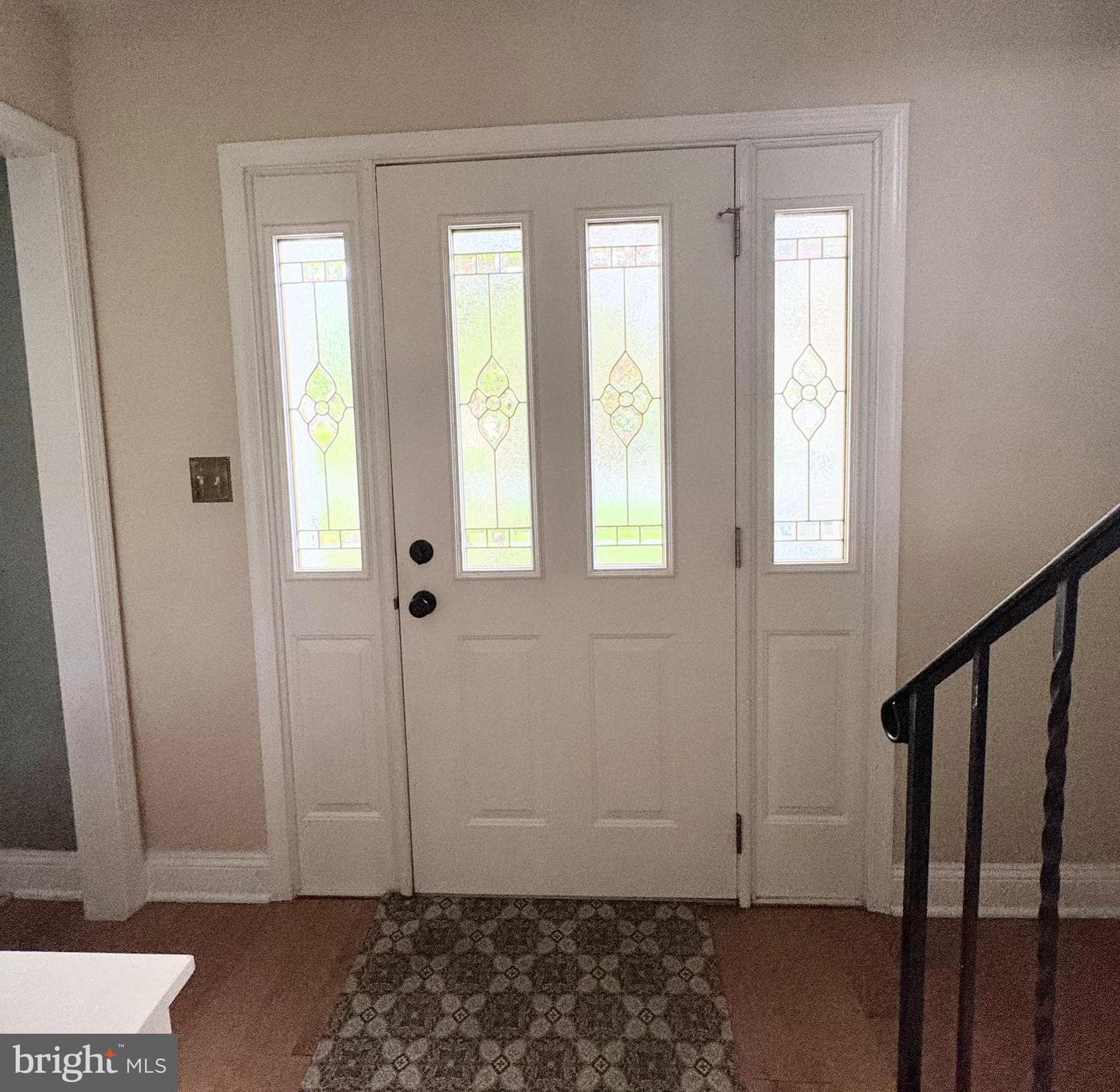 2071 Pleasant Drive photo 2