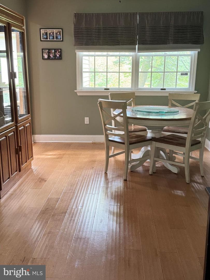2071 Pleasant Drive photo 8