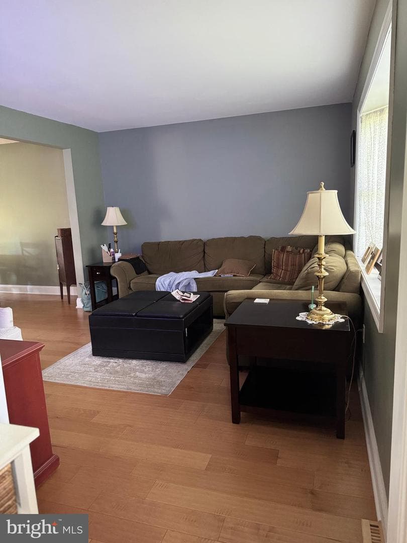 2071 Pleasant Drive photo 9
