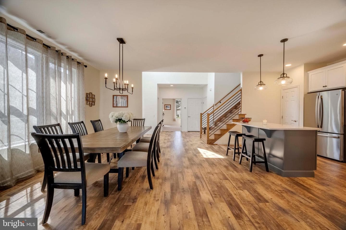 3886 Victors Way photo 13