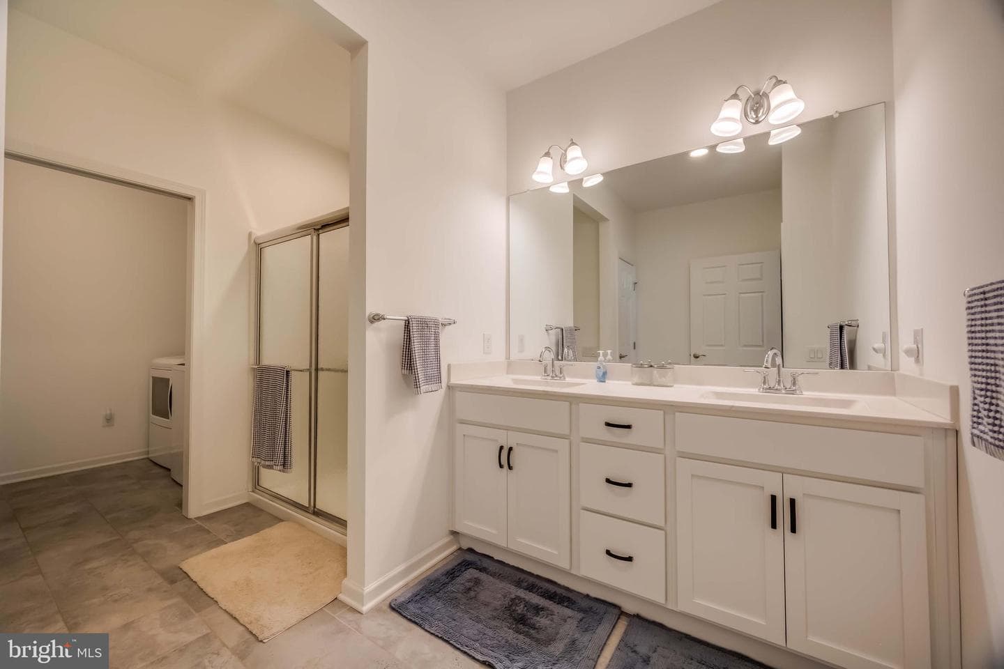 3886 Victors Way photo 25