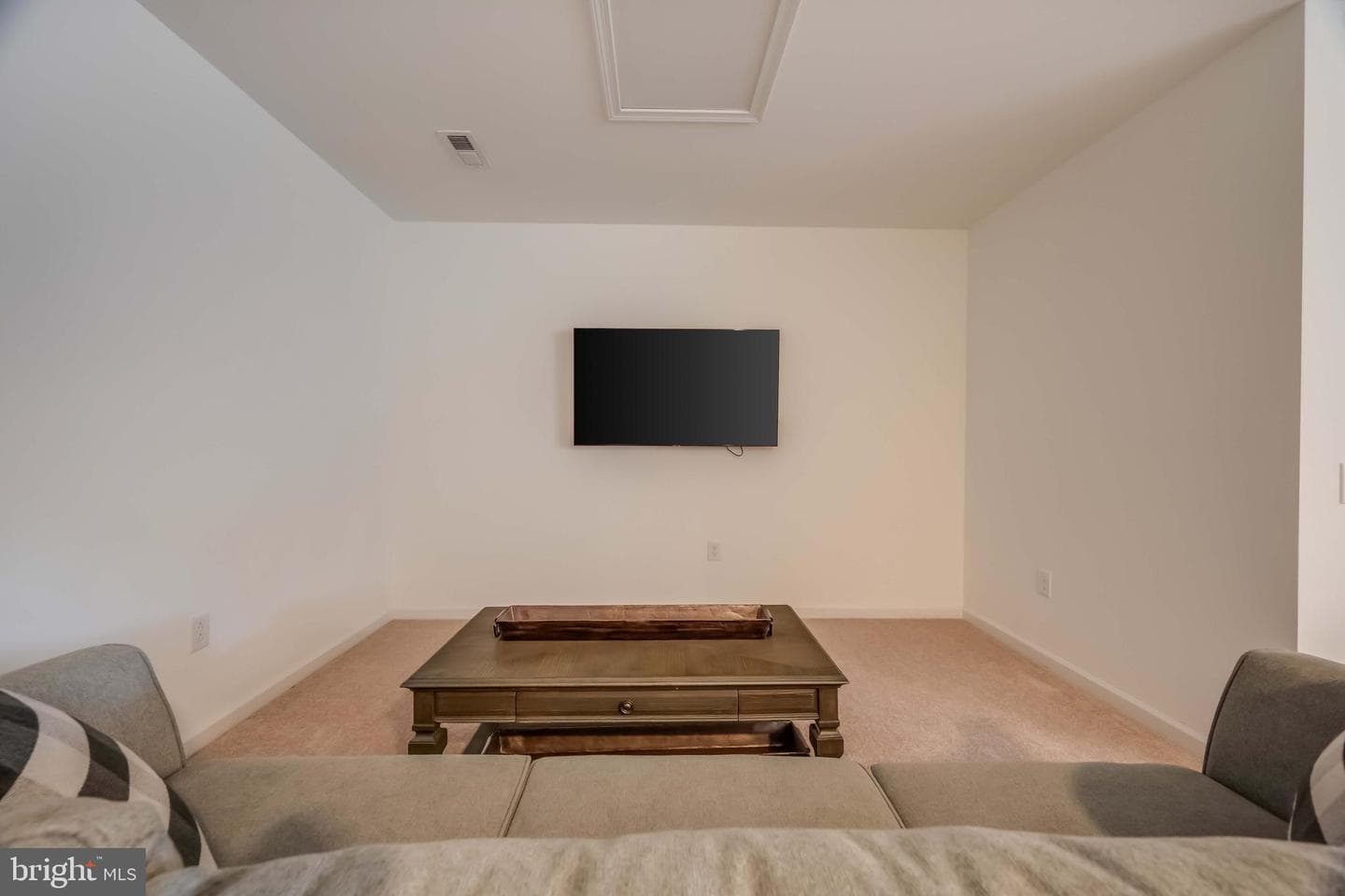 3886 Victors Way photo 28