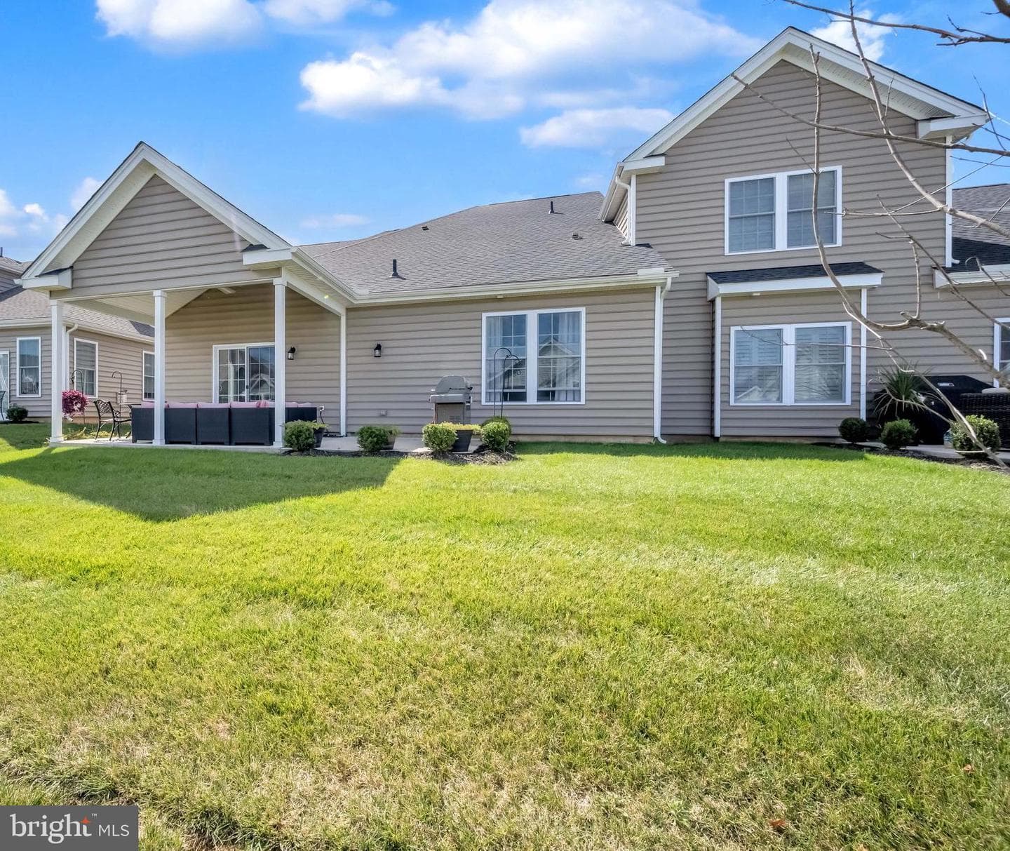 3886 Victors Way photo 4