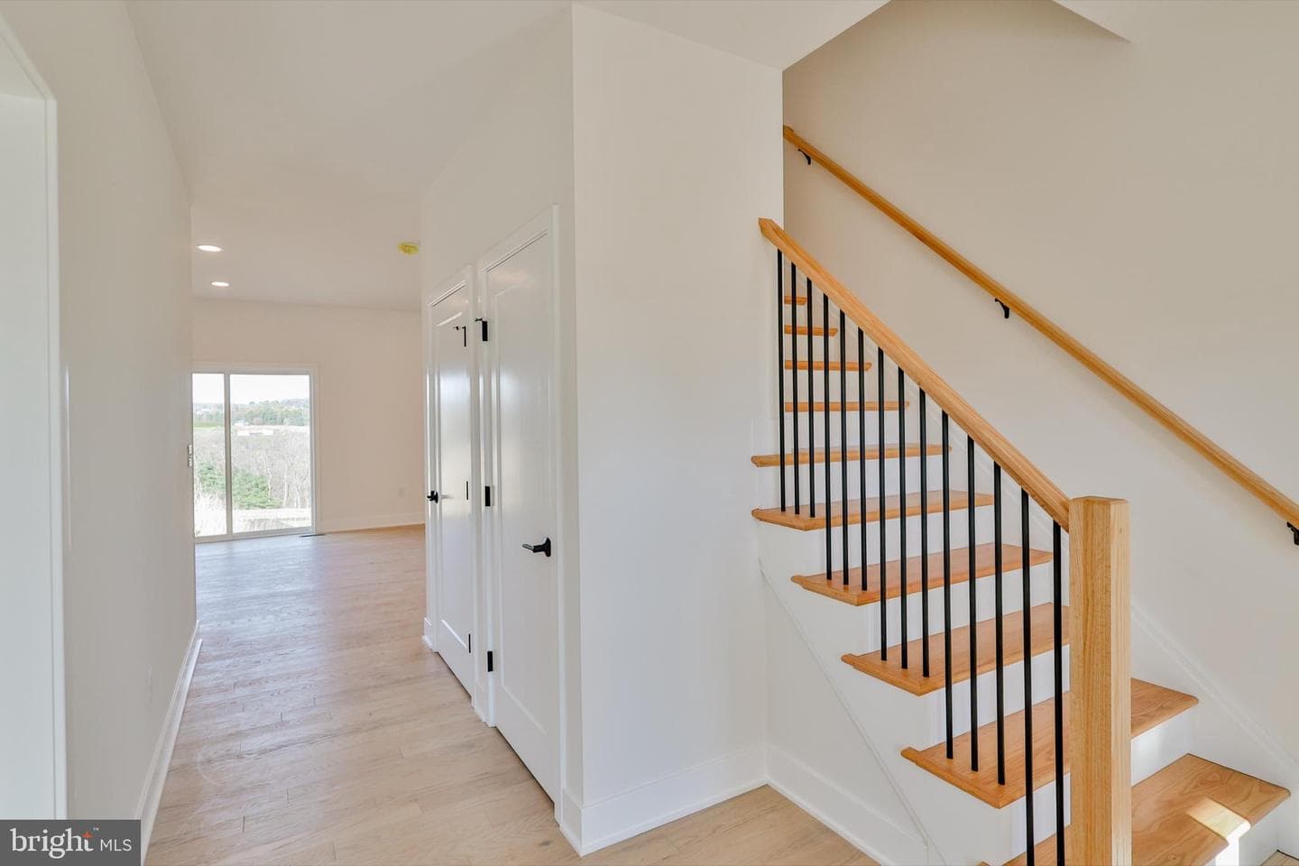 883 Emerald Valley Lane photo 3