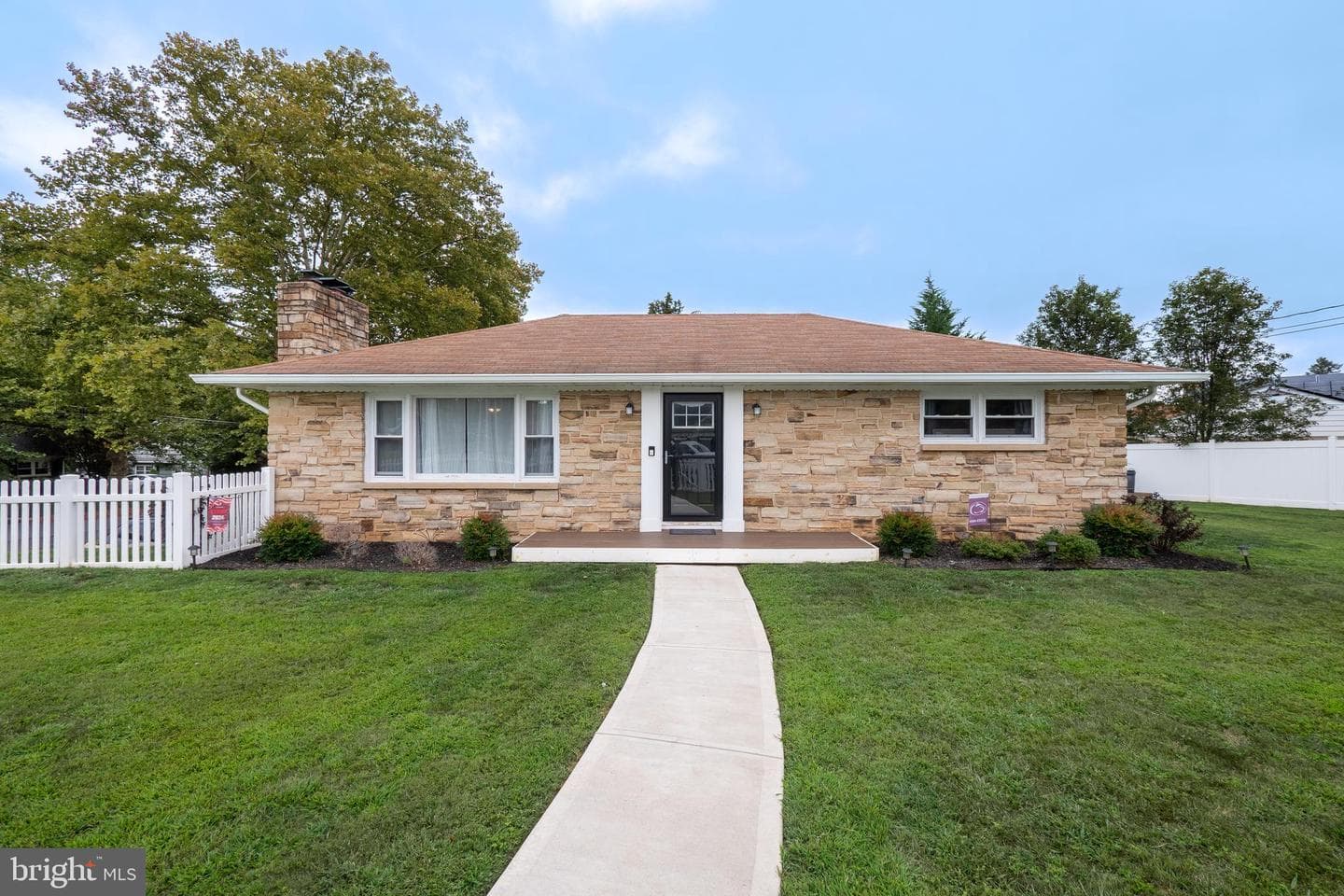 12 Kendon Drive photo 2