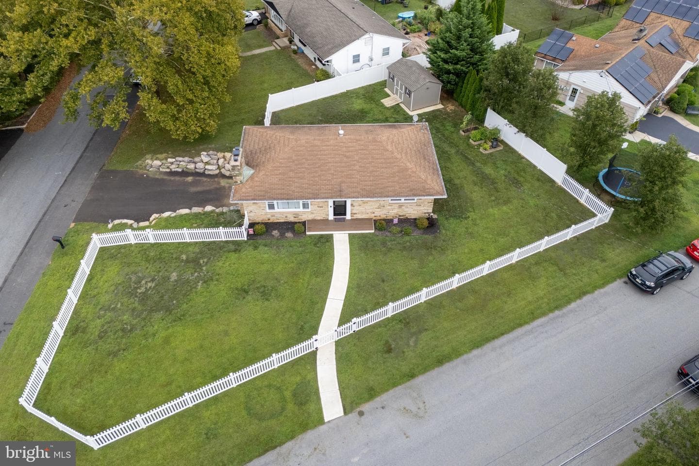 12 Kendon Drive photo 32