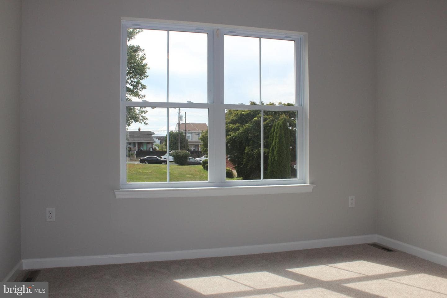 80 Hess Avenue photo 9