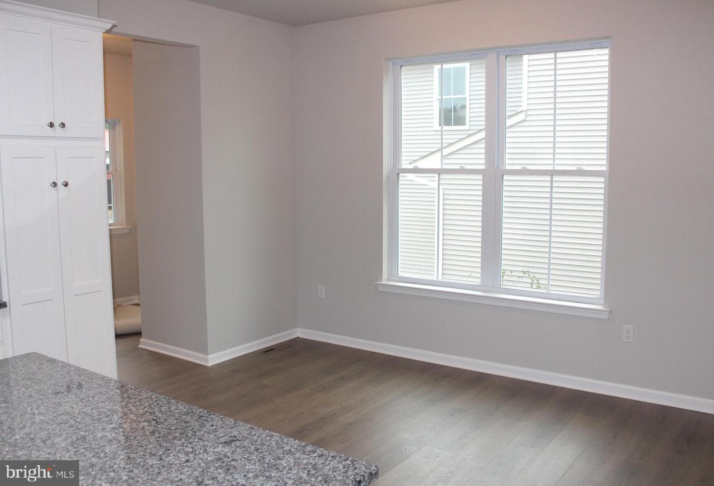 82 Hess Avenue photo 3