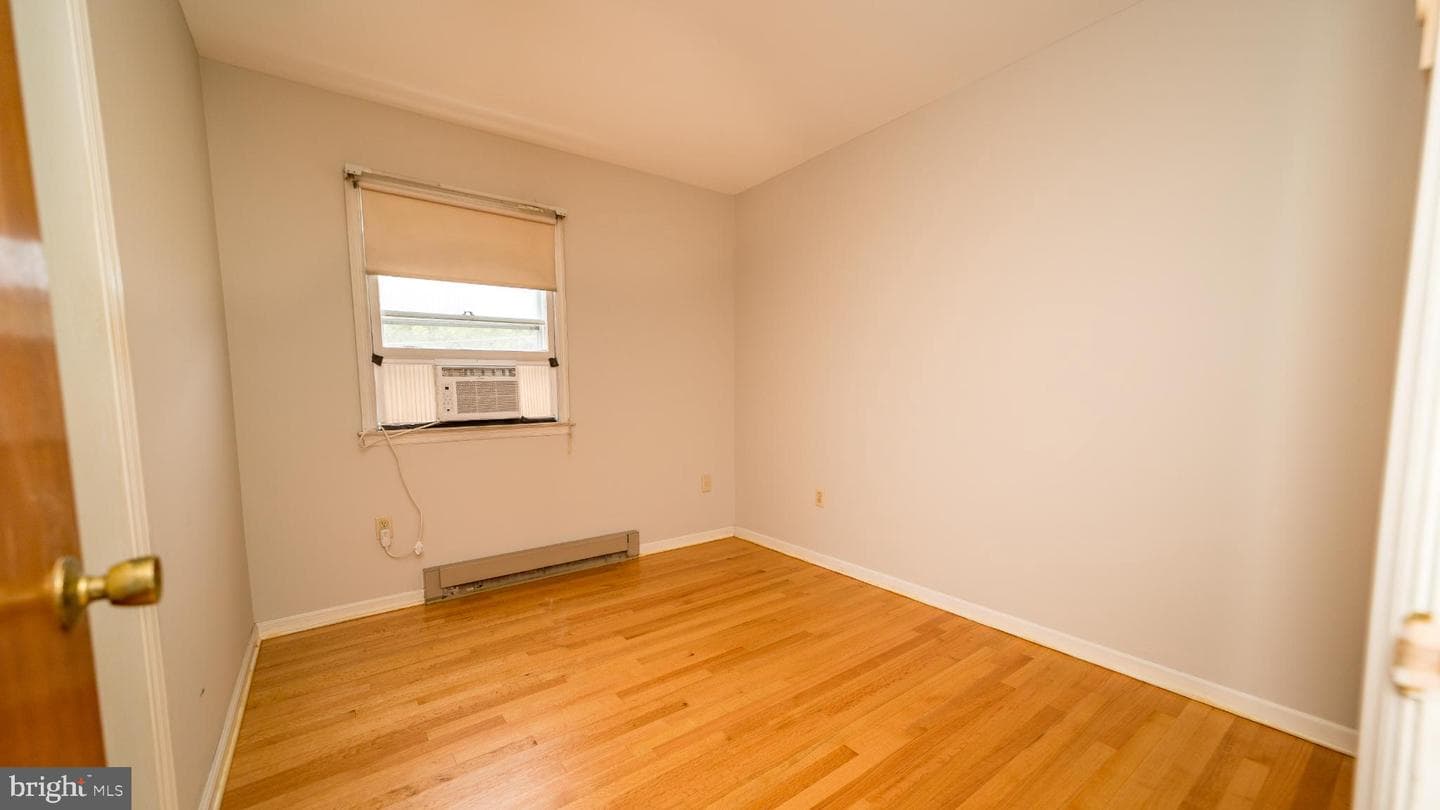 95 Jeffrey Street photo 19