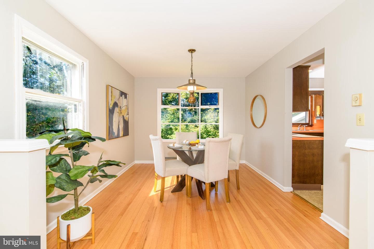 95 Jeffrey Street photo 4