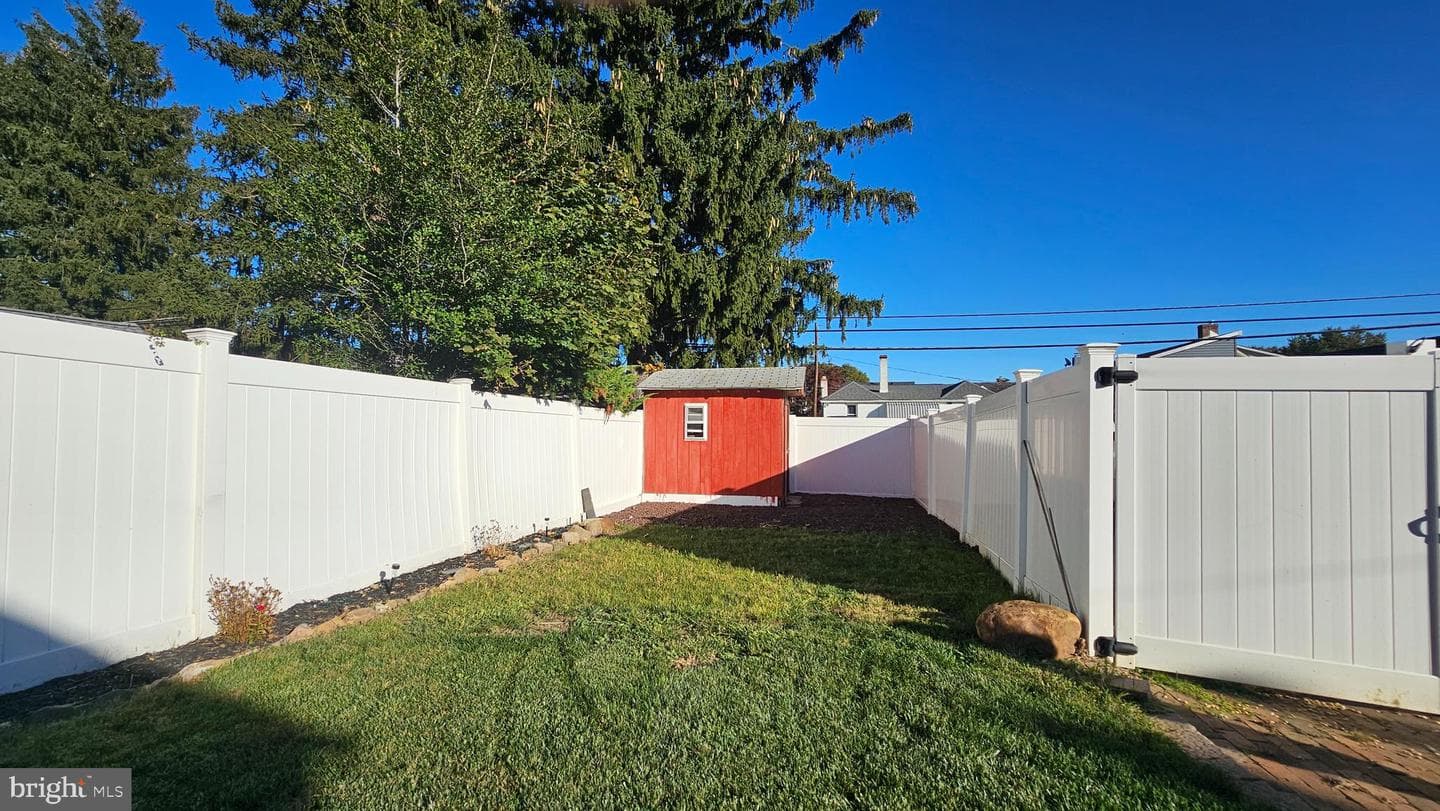 1065 Easton Road photo 24
