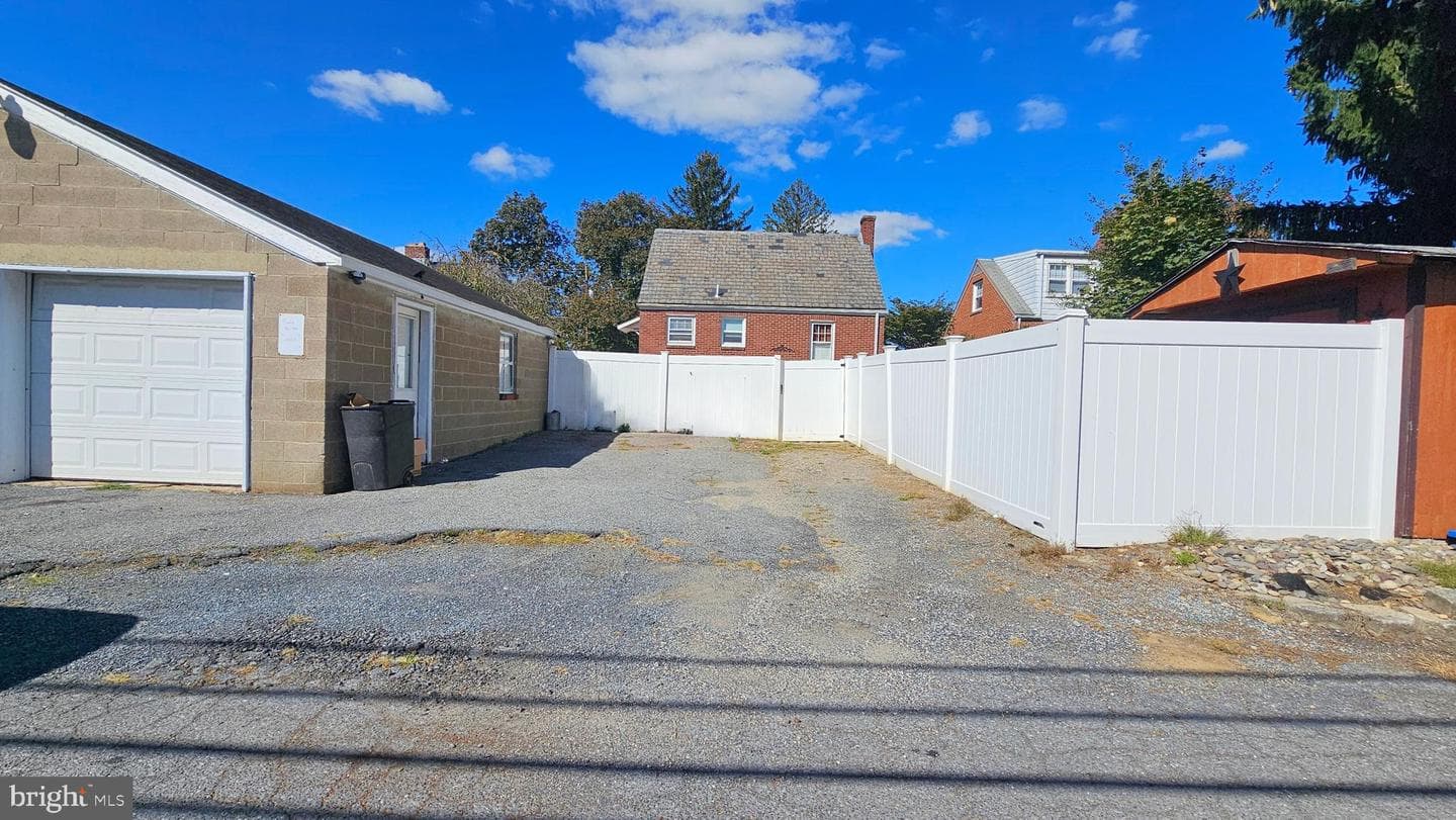 1065 Easton Road photo 27