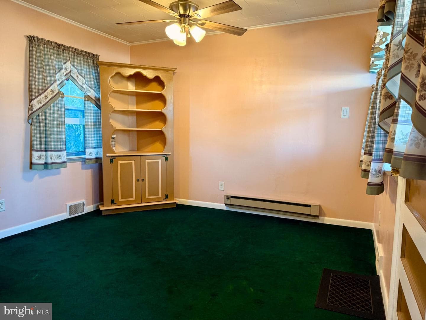 547 Rentzheimer Drive photo 2