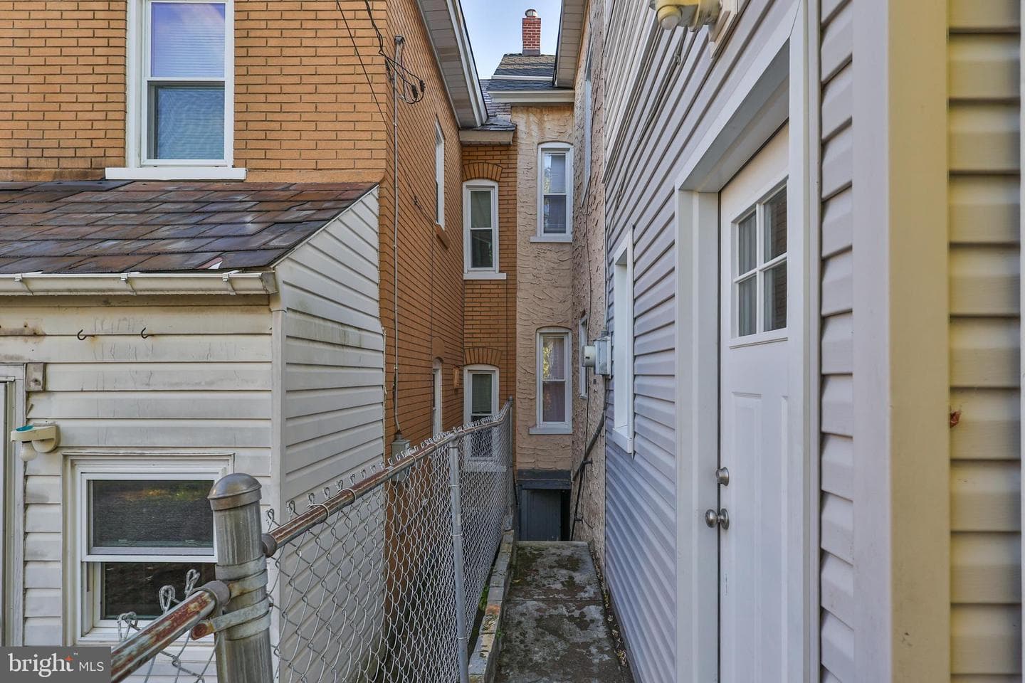 630 Pierce Street photo 61