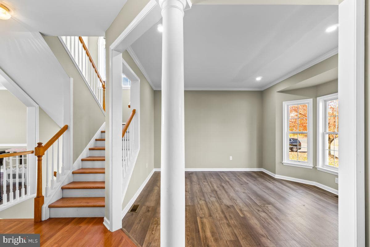 4128 Foxwood Circle photo 5
