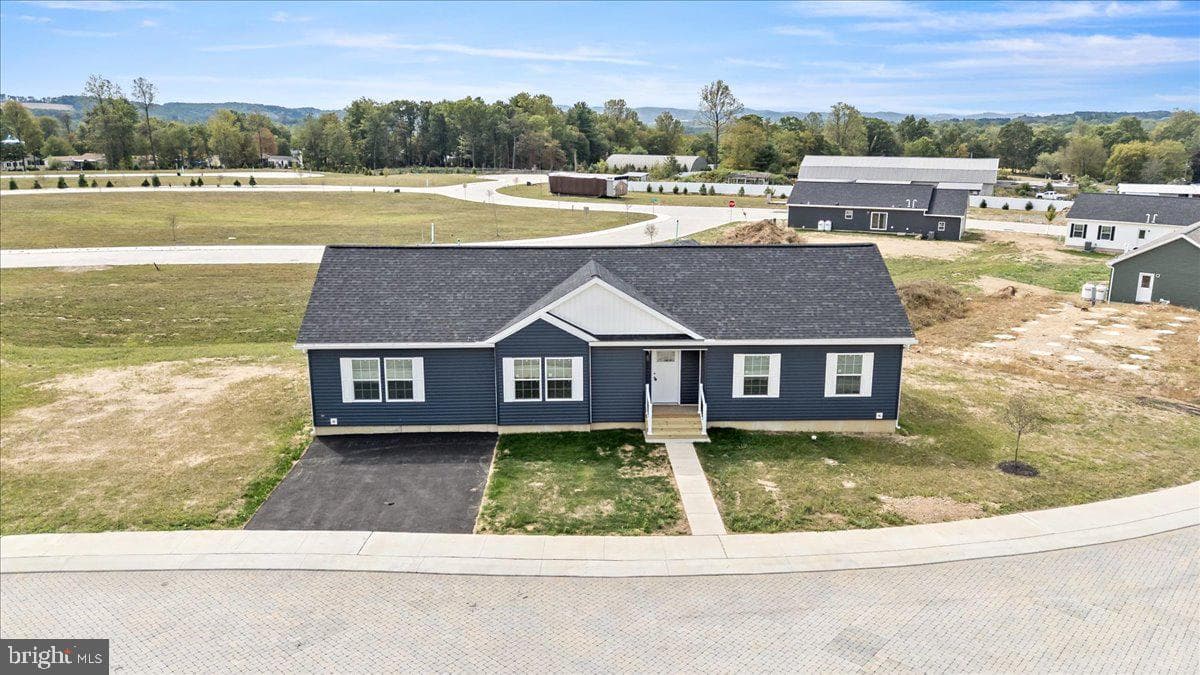 3983 Hastings Road photo 3